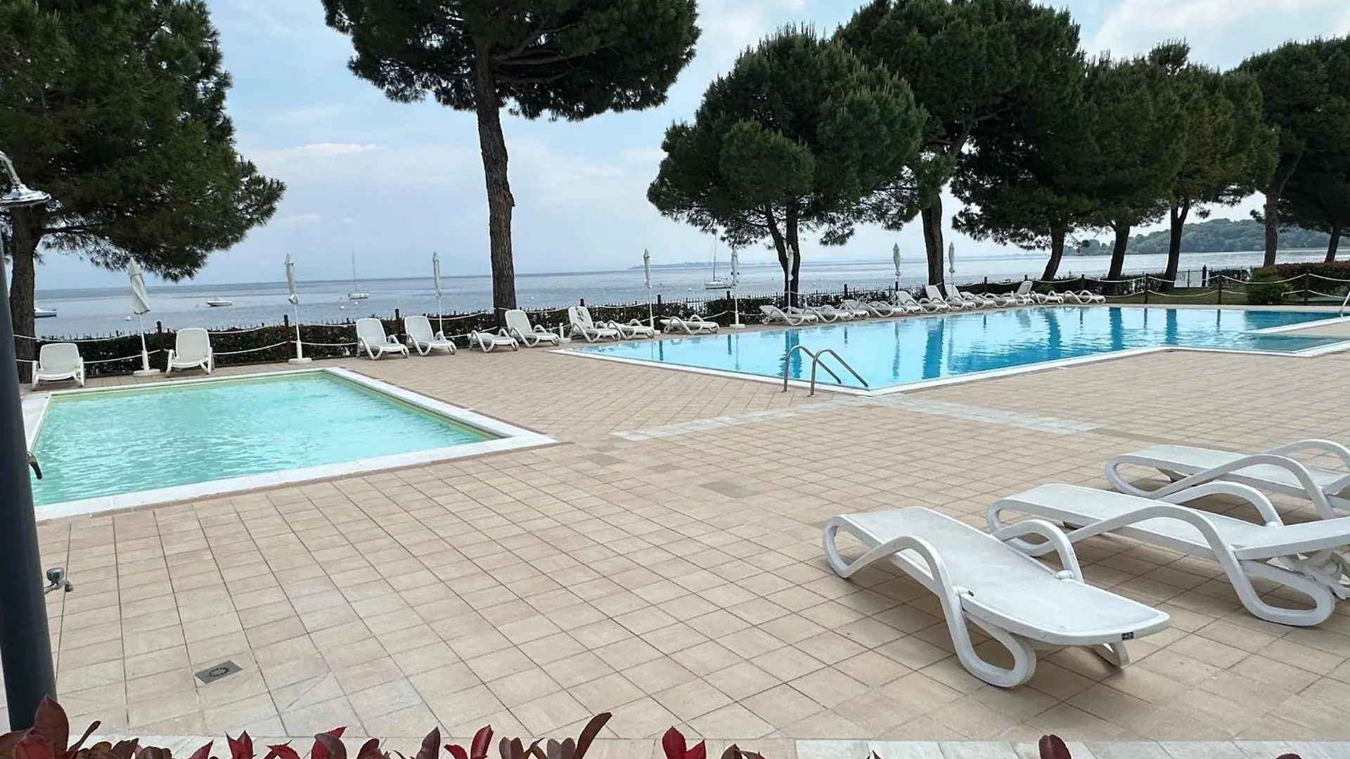 Le Corti Del Lago بادينغي سول غاردا إيطاليا