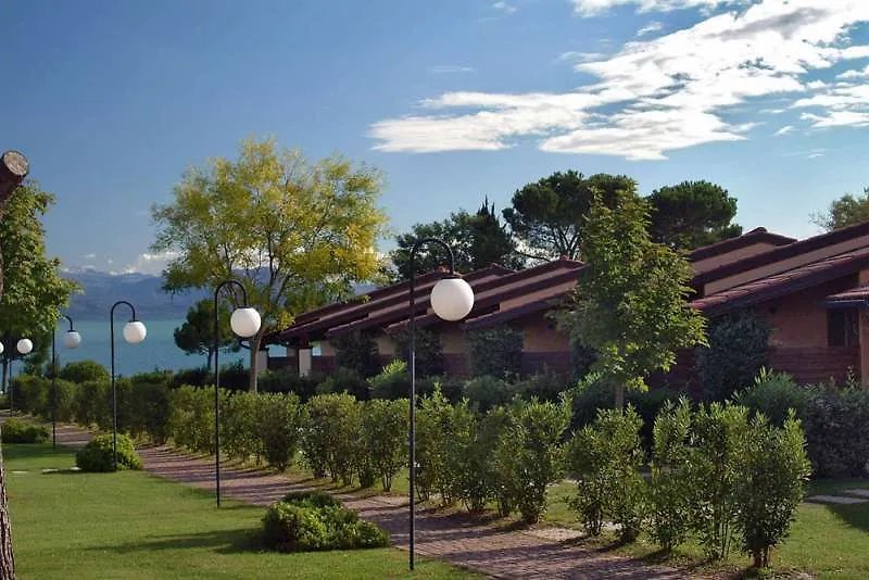 Le Corti Del Lago بادينغي سول غاردا منتزه العطل