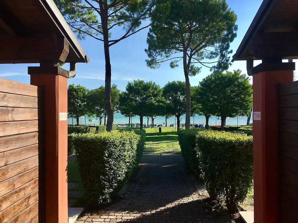 Le Corti Del Lago بادينغي سول غاردا منتزه العطل
