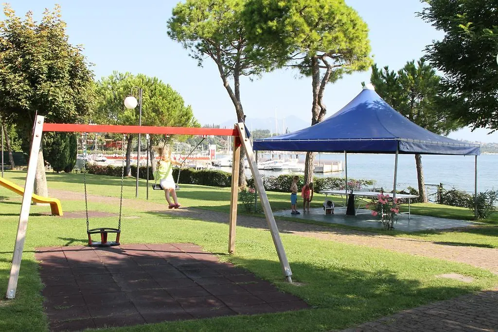 Le Corti Del Lago Padenghe sul Garda