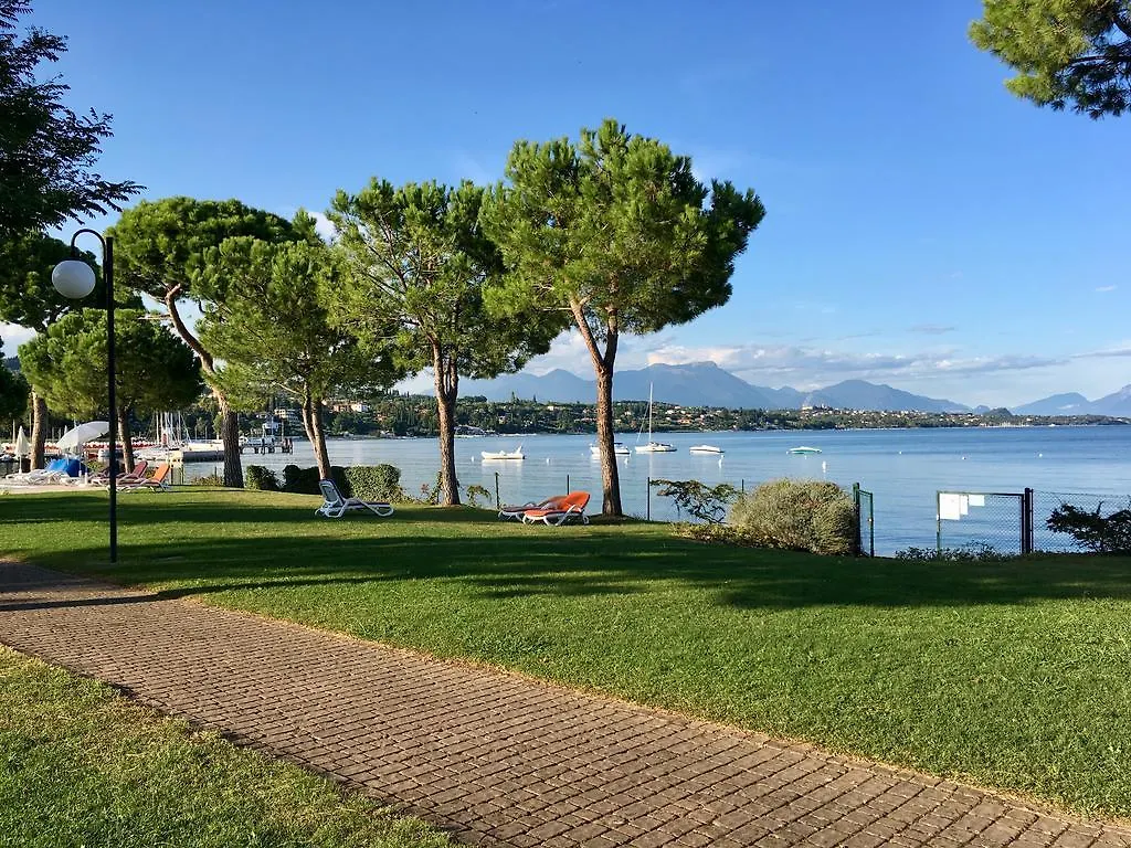 Le Corti Del Lago Padenghe sul Garda Holiday park