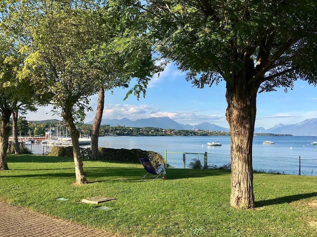 Le Corti Del Lago Padenghe sul Garda Italy